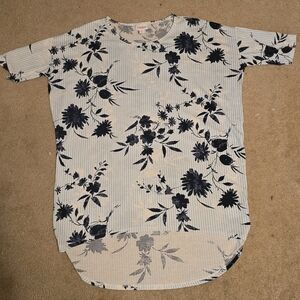 LuLaRoe Blue Black & White Floral Tunic